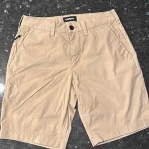 Express Men’s khaki shorts